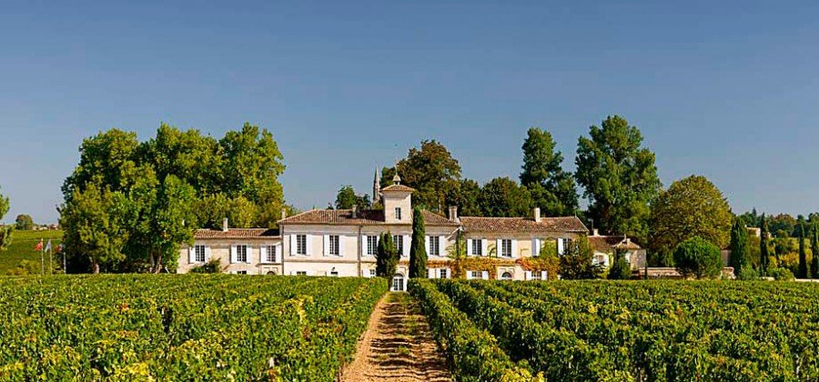 The Château Lafleur-Gazin estate and vineyards