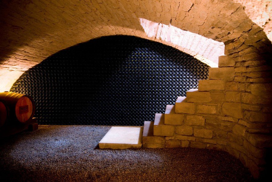 The Régnard cellar
