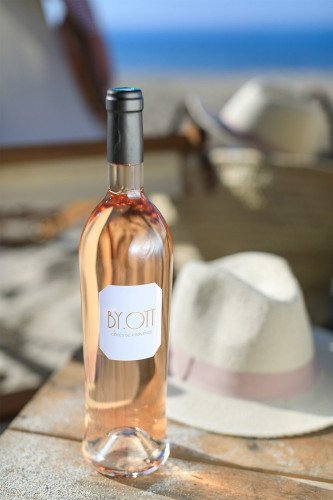 Photography for {materiallist:brand_name} BY.OTT Côtes de Provence Rosé {materiallist:vintage}